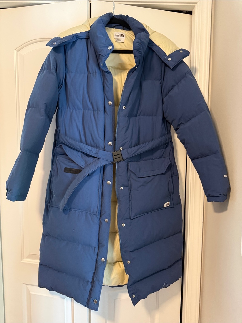 The North Face Blue Ski Down Coat with Cream Interior - Picture 5 of 6